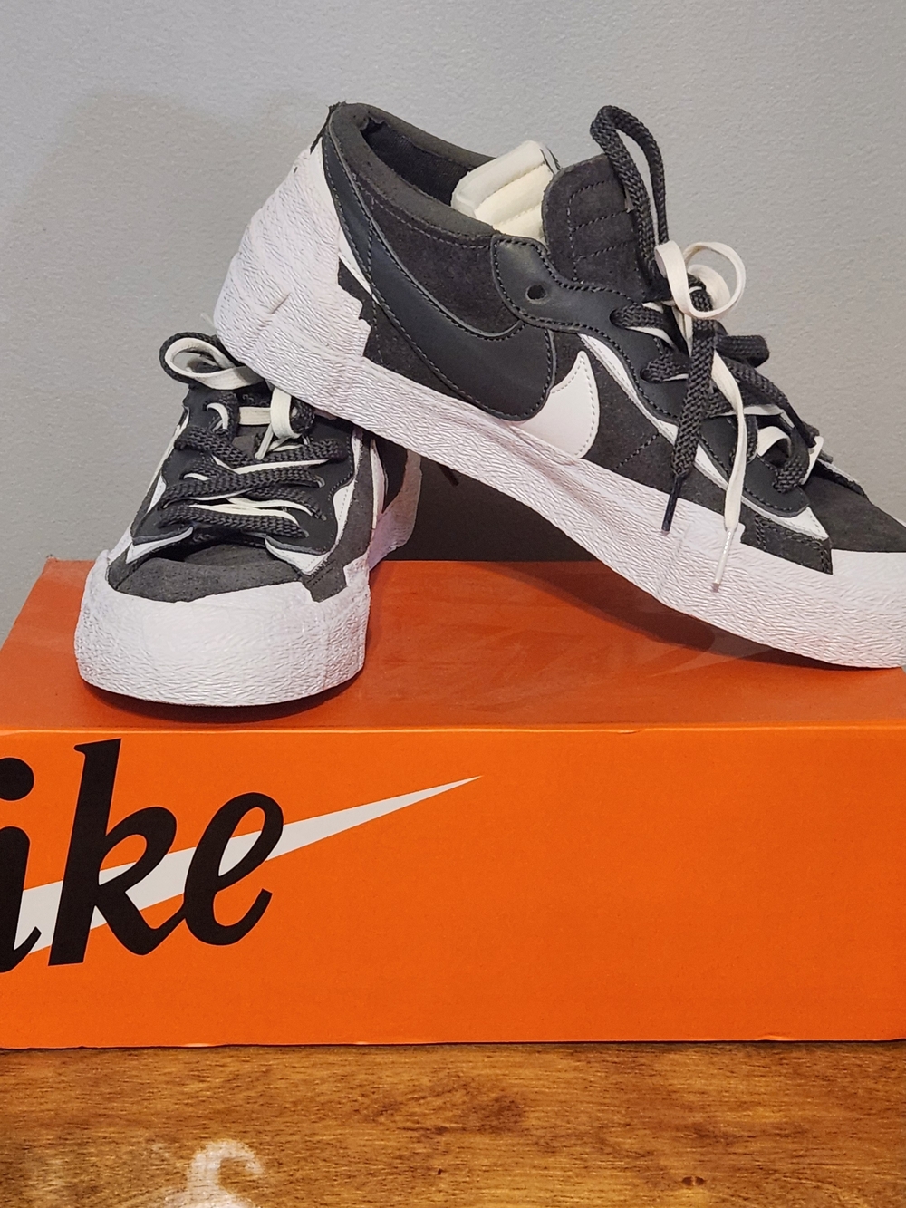 Men's grey and white NIKE Blazer Low Top Double Swoosh Shoes